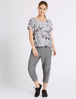 t shirt and joggers set