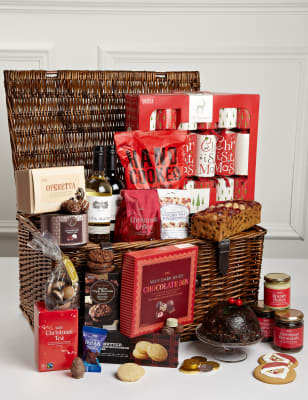 Family Christmas Hamper With Crackers 