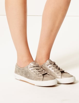 m and m womens trainers
