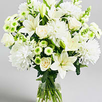 Bouquet of white roses and lilies