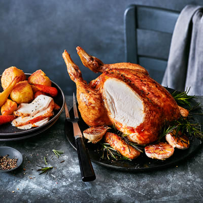 M&S Select Farms British Free Range Whole Chicken