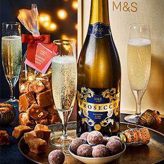 Prosecco and chocolates gift
