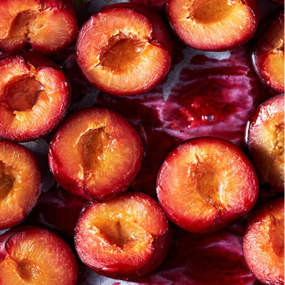 Roasted plums