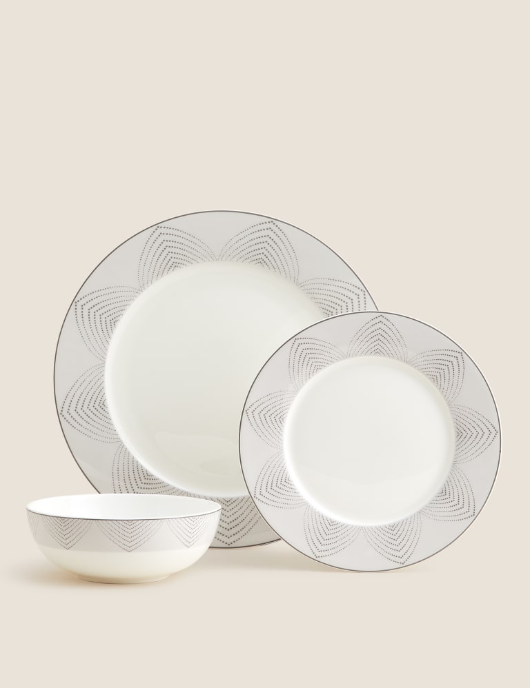 Art deco shop dinner service
