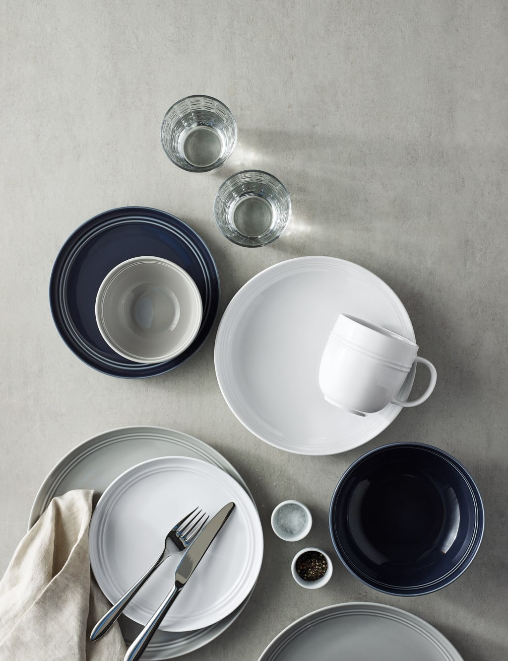 12 Piece Marlowe Dinner Set 5 of 7