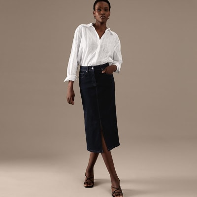 https://asset1.cxnmarksandspencer.com/is/image/mands/1229_20230620_SL-LONGER-FEATURE_WW_DENIM-MAXI-SKIRT_BSLH-10145_1?$editorial_780x780$