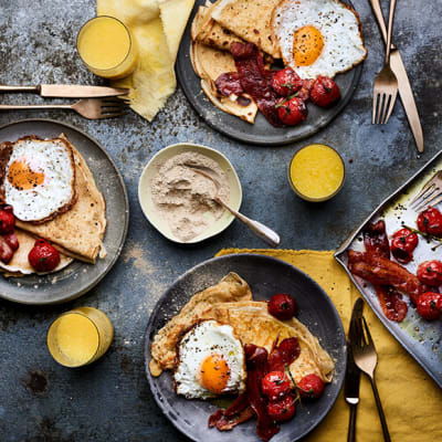 Full English breakfast crepes 