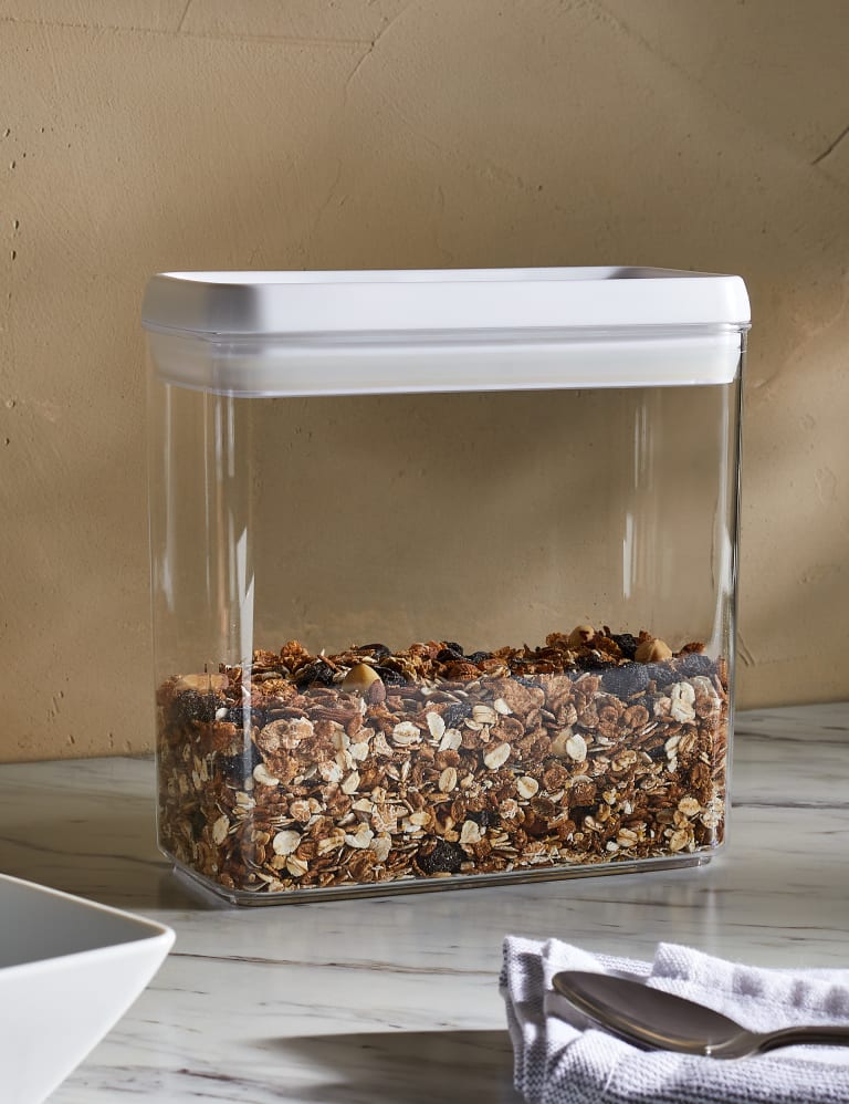 2.7L Rectangular Flip-Tight Food Storage 1 of 1