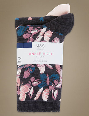 2 Pair Pack Printed Ankle High Socks Image 2 of 3