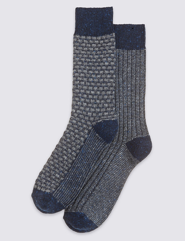 2 Pairs of Thermal Texture Design Socks Image 1 of 2