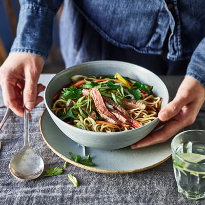 Steak noodle bowl