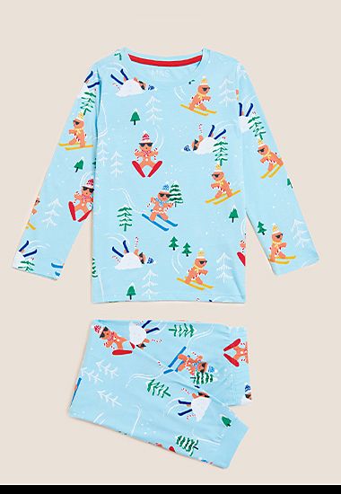 Pyjamas with skiing-gingerbread-men print