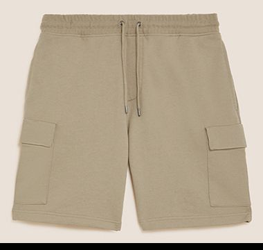 Men’s camel-coloured cargo shorts