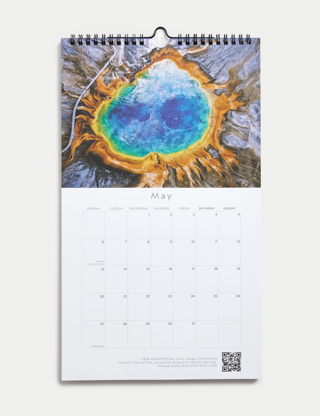 2024 Medium Calendar National Geographic Natural M&S