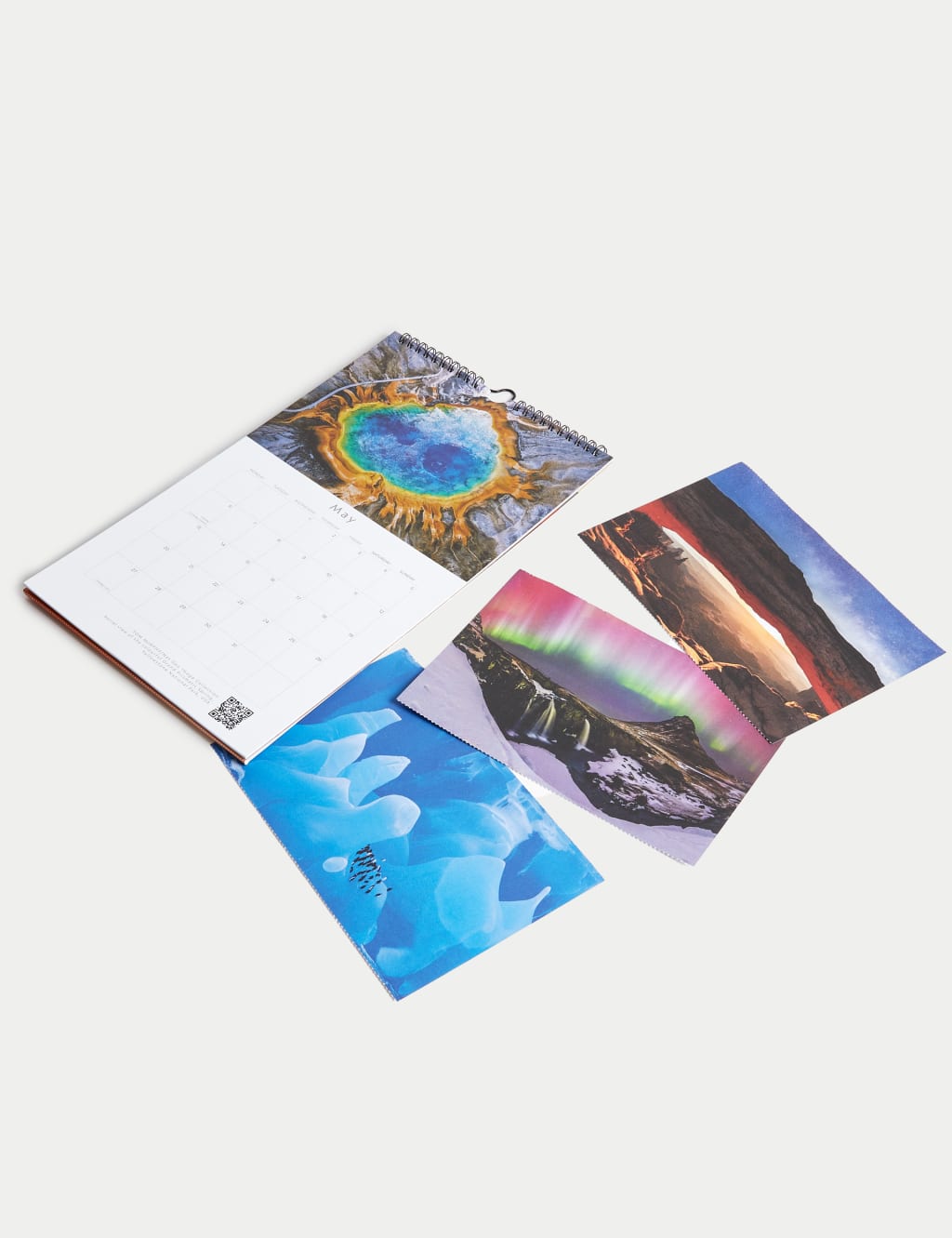 2024 Medium Calendar National Geographic Natural M&S