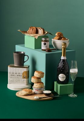 Selection of Father’s Day food and wine gifts. Shop food and drink gift sets 
