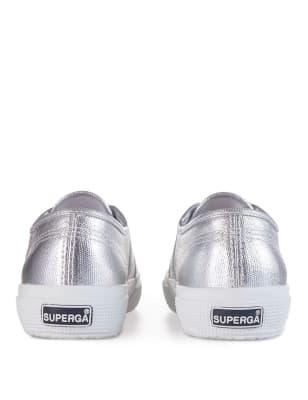 superga size 3