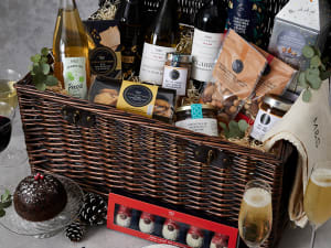 M&S launch Christmas hamper range including 'beautiful' light-up collection  - Mirror Online