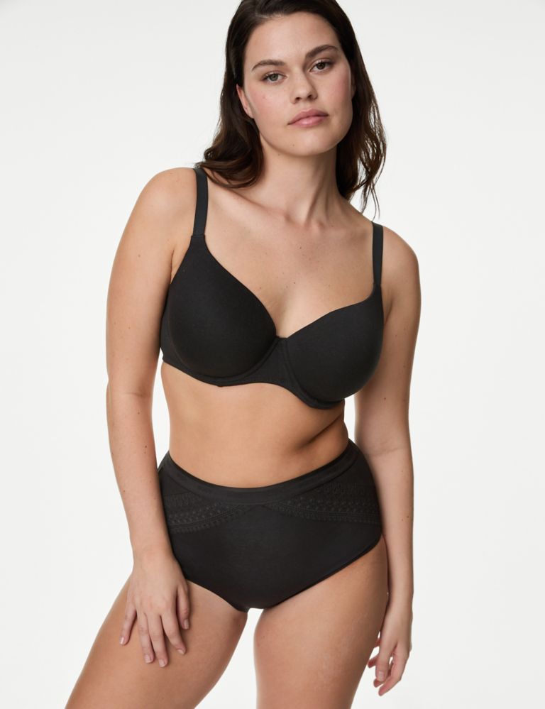 The Sloggi control knickers that are 'fabulous for wobbly bits
