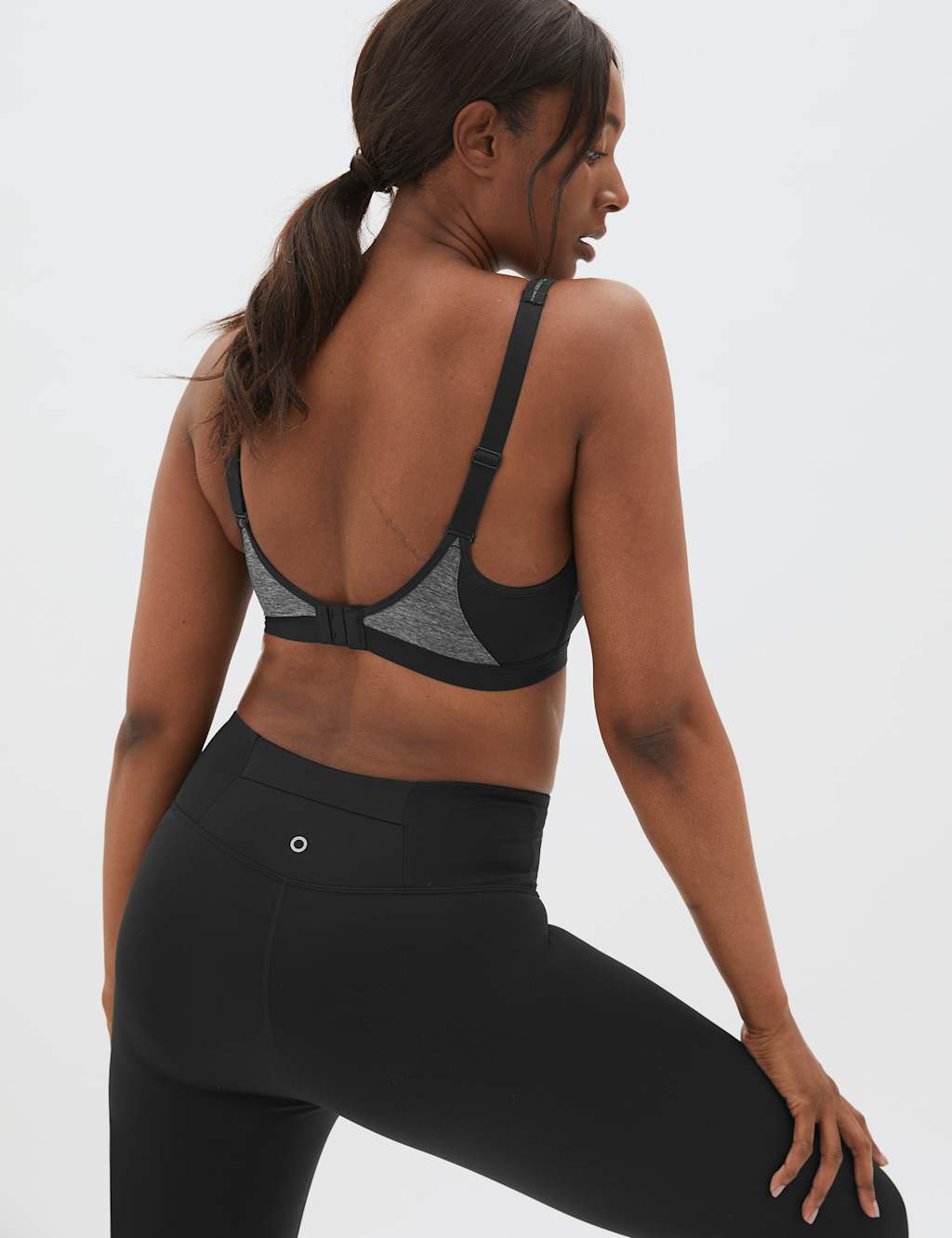 2pk Extra High Impact Sports Bras A-H 2 of 9
