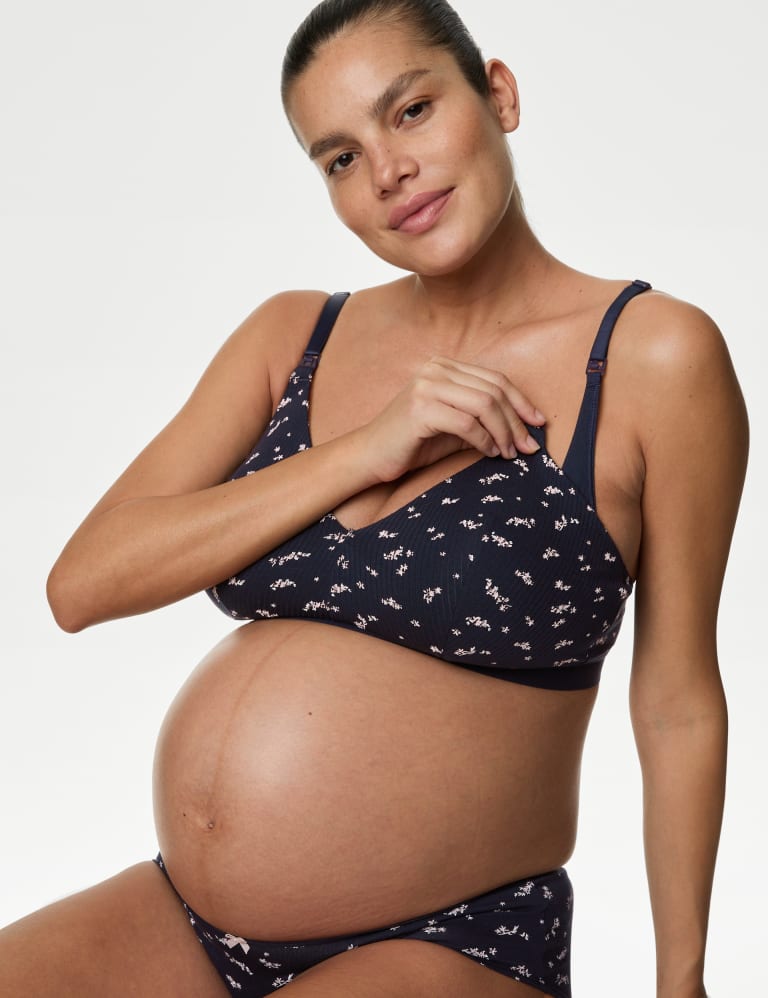Nursing bras and shirts outlet
