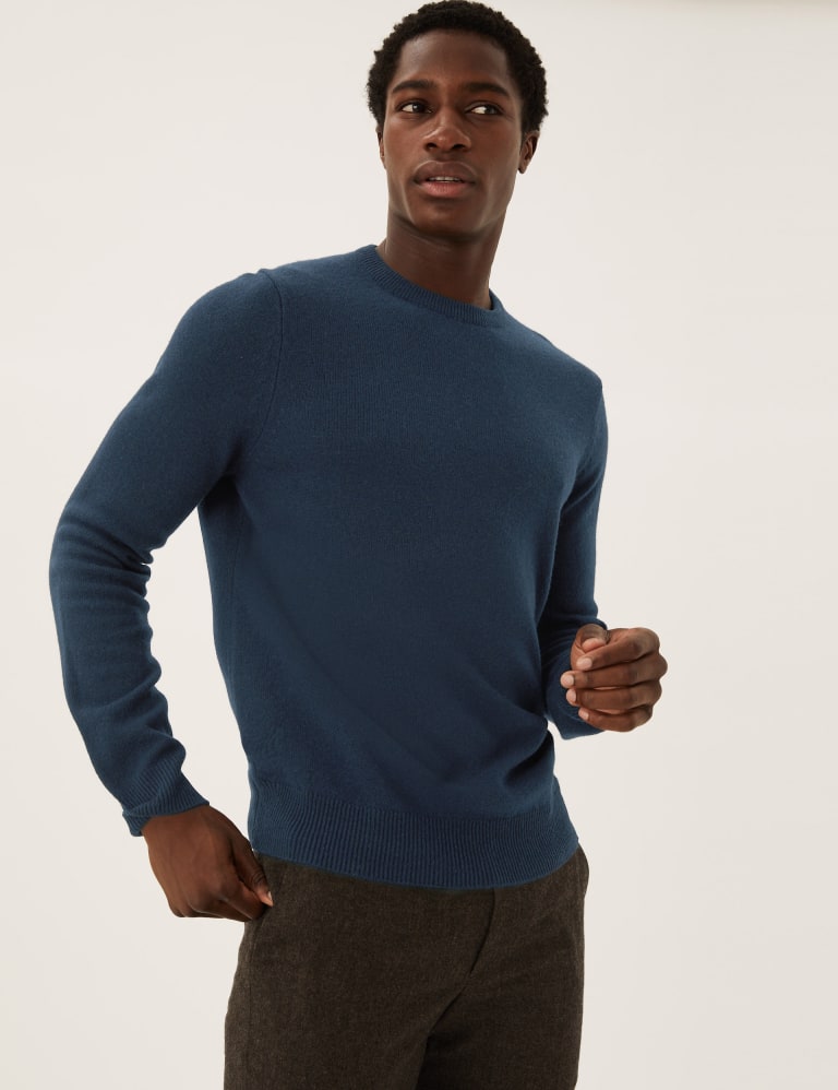 Navy lambswool crew neck jumper hotsell