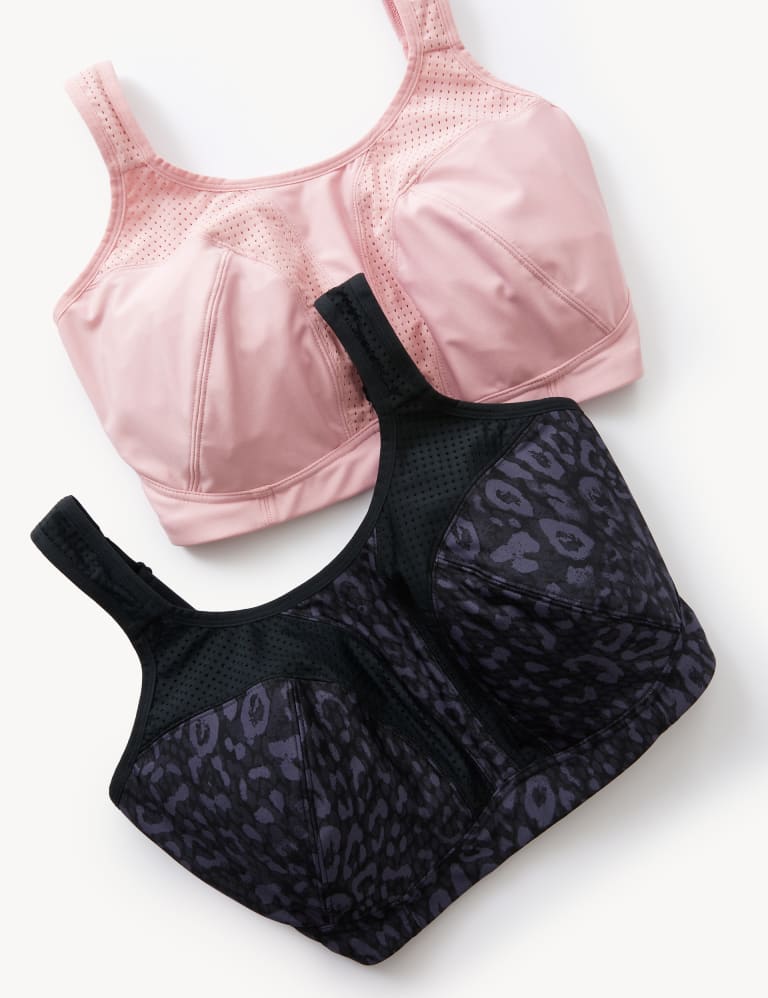 Glamorise on X: Side support bras are a great option for anyone who  prefers a bra that offers more coverage smooths out under the arms. Learn  more about side support bras and