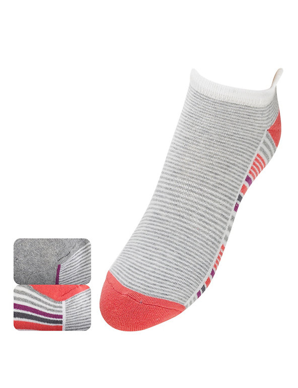 3 Pair Pack Varied Spotted Trainer Liner™ Sports Socks Image 1 of 1