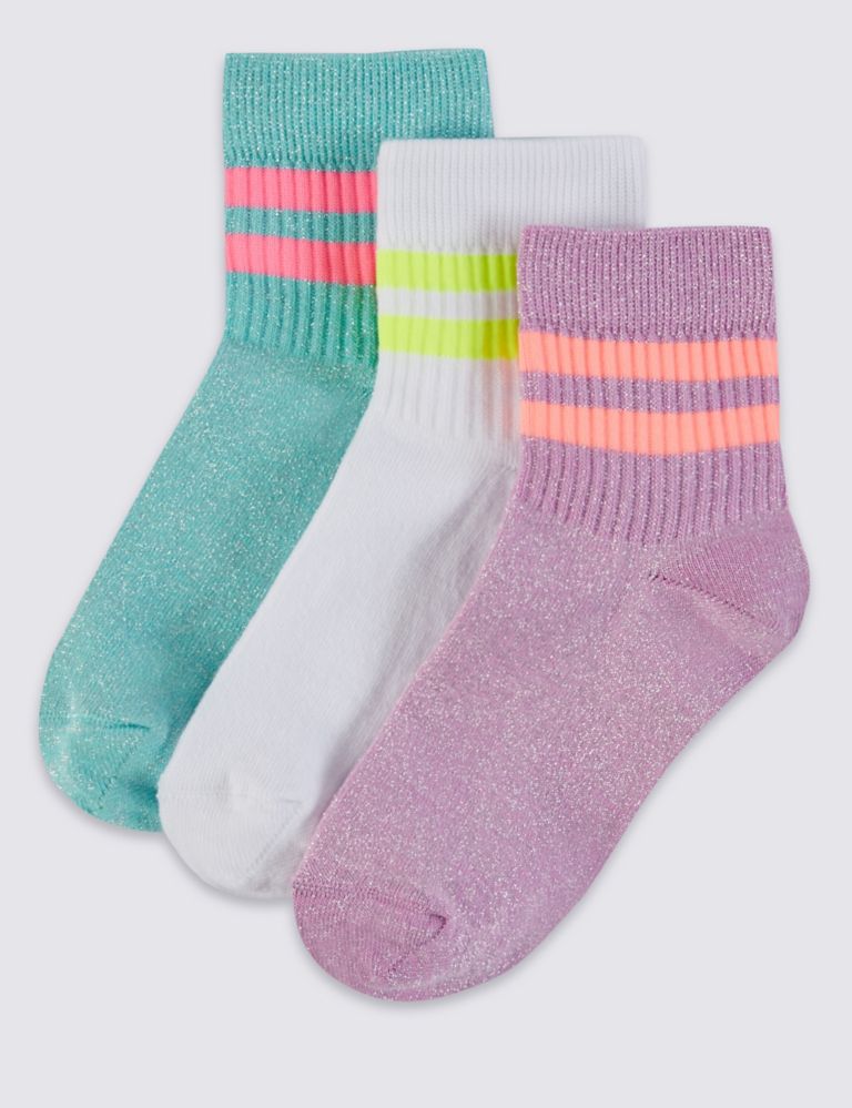 3 Pairs of Freshfeet™ Cotton Rich Ankle Sports Socks  (5-14 Years) 1 of 1