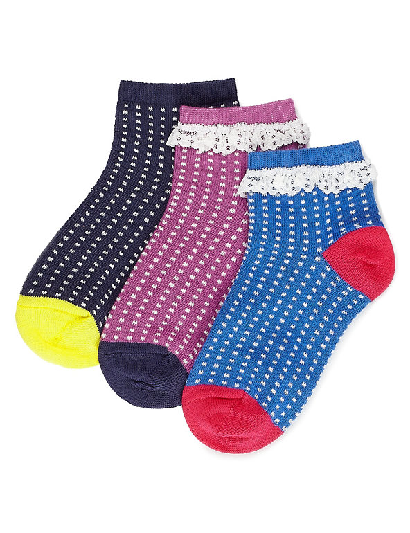 3 Pairs of Freshfeet™ Cotton Rich Ditsy Spotted Socks with Silver Technology (1-7 Years) Image 1 of 1