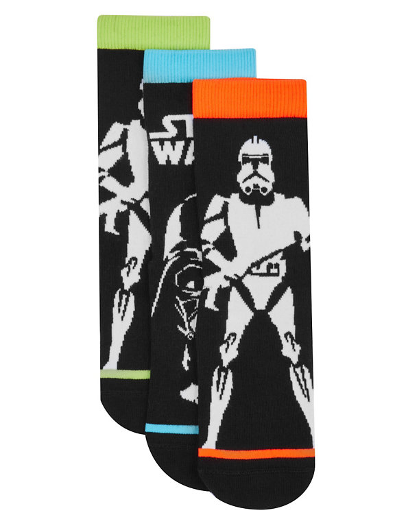 3 Pairs of Freshfeet™ Cotton Rich Monochrome Star Wars™ Socks with Silver Technology (Older Boys) Image 1 of 1