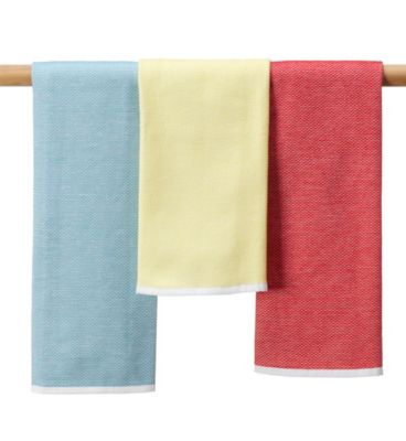 3 Two Tone Hand Towels Image 1 of 1