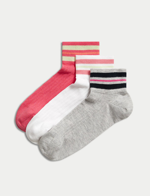 3pk Cotton Rich Striped Ankle High Socks Image 1 of 2