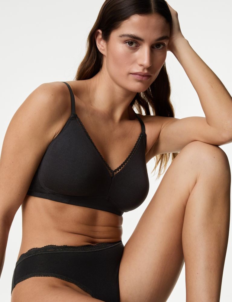 Marks and Spencer Women's Full Coverage Bra, Almond, UK-42D/US-42C :  : Clothing, Shoes & Accessories