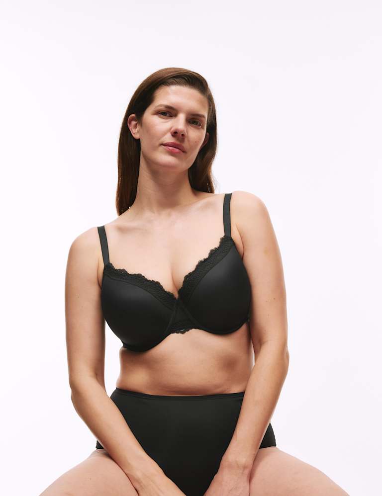 NEW M&S DD PLUS SIZE. FULL CUP - UNDERWIRED WITH NON SLIP STRAPS & LACE  SIZE 44F