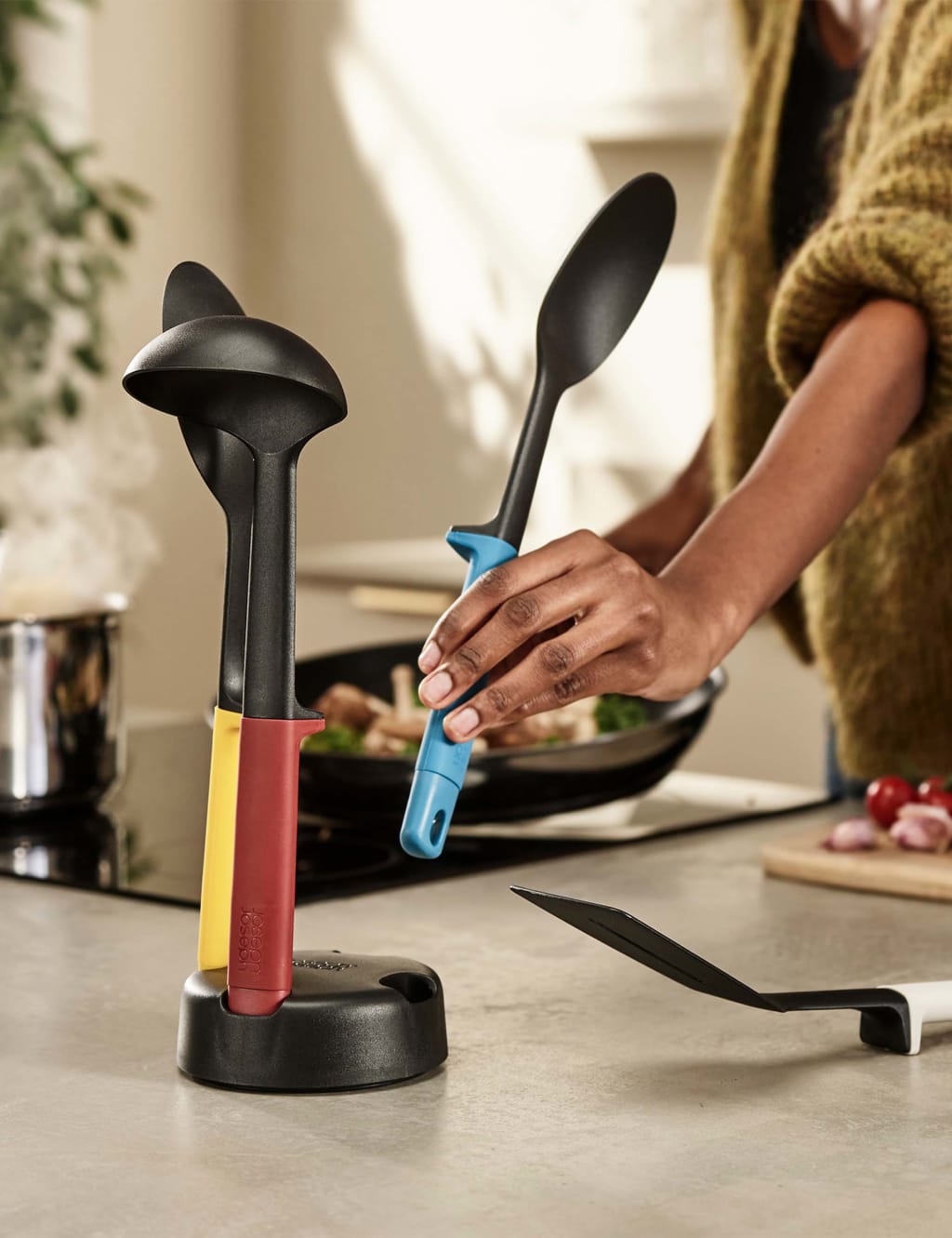 4 Piece Elevate Slim Utensil Set Joseph Joseph M&S