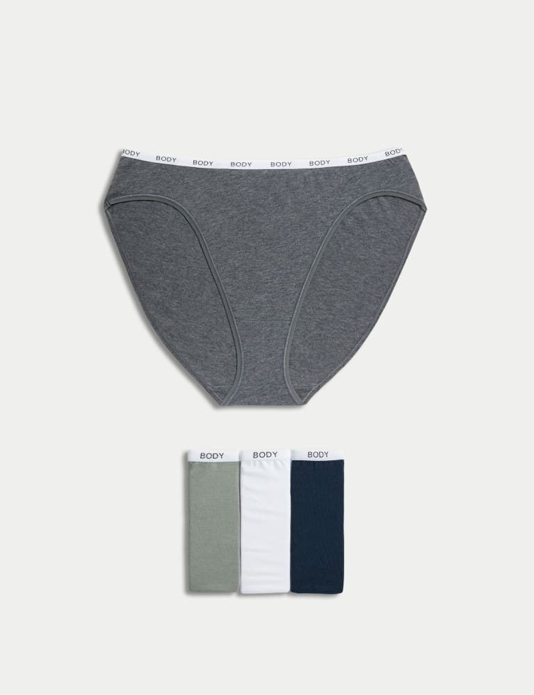 https://asset1.cxnmarksandspencer.com/is/image/mands/4pk-Cotton-Rich-High-Leg-Knickers/SD_02_T61_5644L_T4_X_EC_0?%24PDP_IMAGEGRID%24=&wid=768&qlt=80