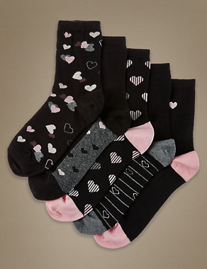 5 Pair Pack Heart Print Ankle High Socks Image 2 of 3