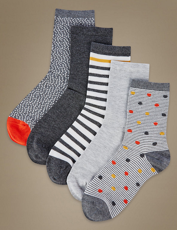 5 Pair Pack Supersoft Ankle Socks Image 1 of 2