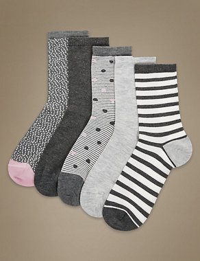 5 Pair Pack Supersoft Ankle Socks Image 2 of 3