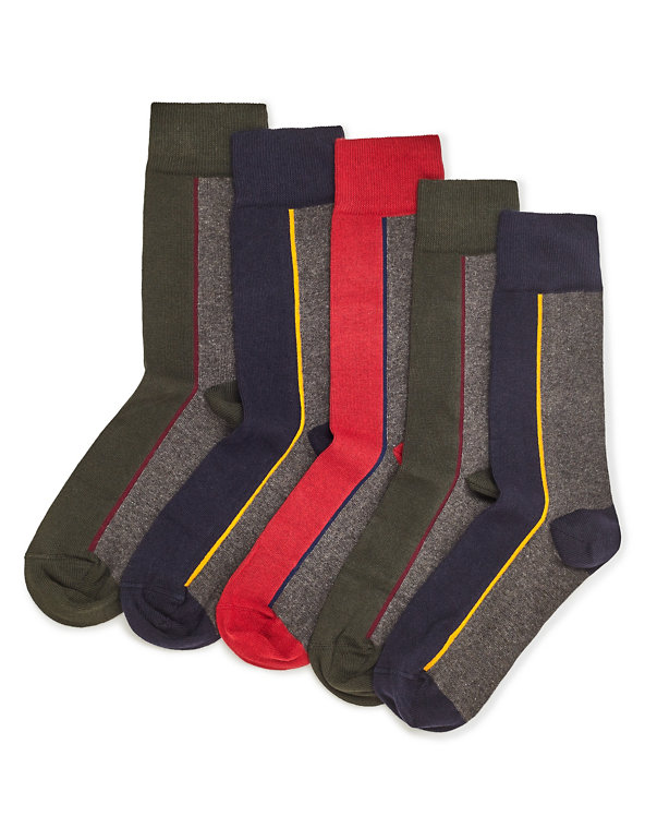 5 Pairs of Freshfeet™ Cotton Rich Stay Soft Vertical Striped Socks with Silver Technology Image 1 of 1