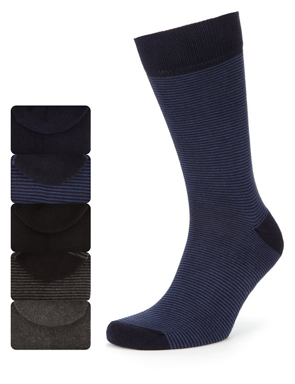 5 pairs of Cotton Rich Cushioned Sole Socks with Freshfeet™ Technology Image 1 of 1