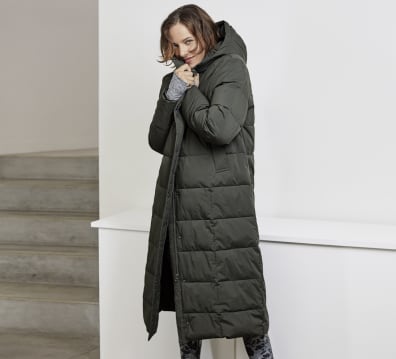 Long store padding coat