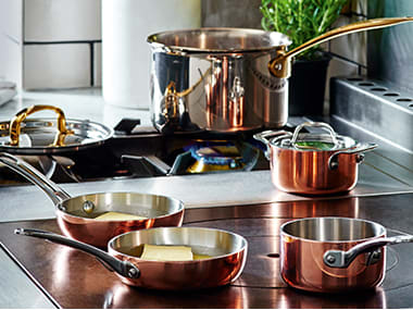 Shop saucepans