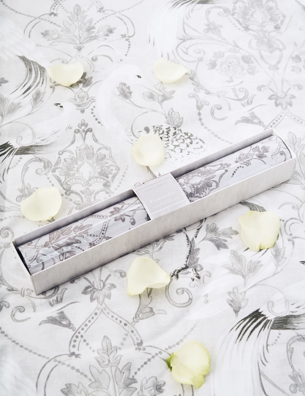 6pk Printed Scented Drawer Liners Laura Ashley M&S