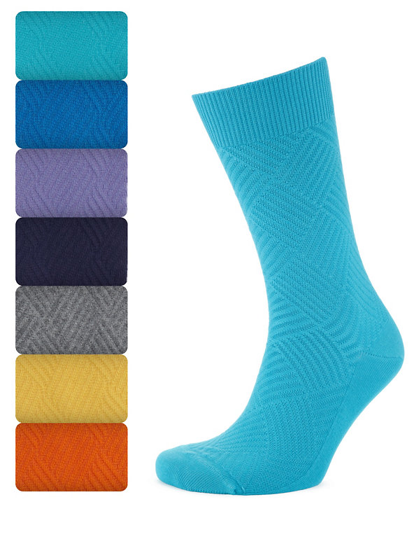 7 Pairs of Freshfeet™ Cotton Rich Textured Diamond Socks Image 1 of 1