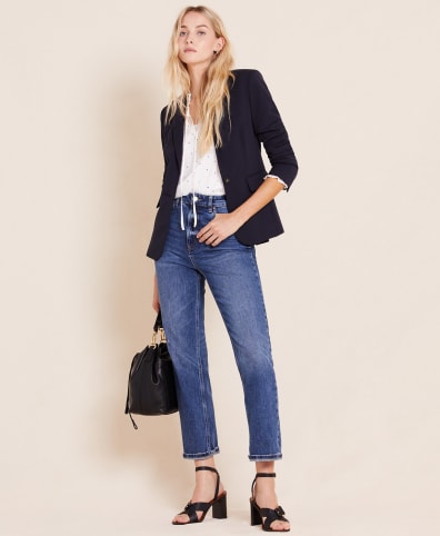 Straight best sale jean outfits