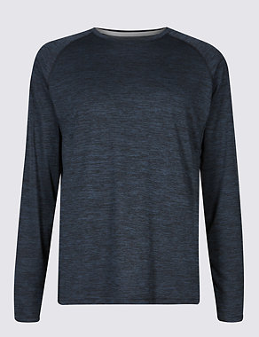 Active Performance Textured T-Shirt Image 2 of 4