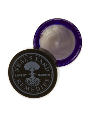 neals yard almond moisturiser