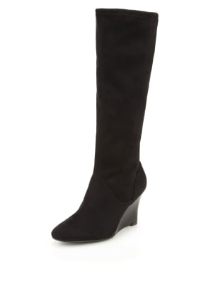 Stretch wedge clearance boots